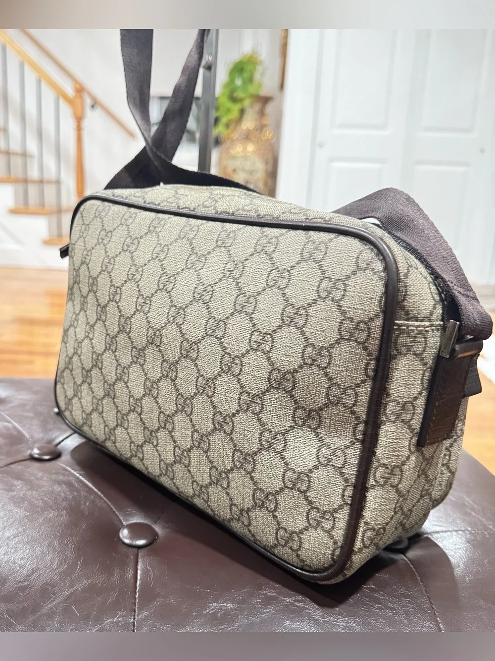 Gucci GG Supreme Monogram Canvas Brown Leather Messenger Crossbody Bag